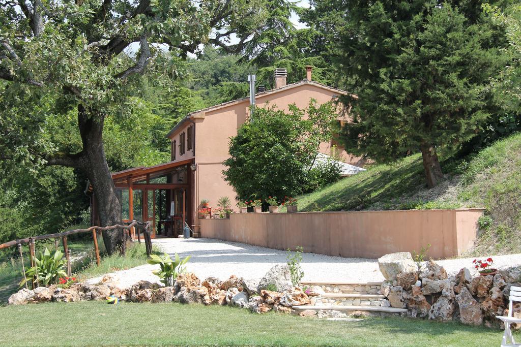 Agriturismo Gioie Di Campagna Fabriano Extérieur photo