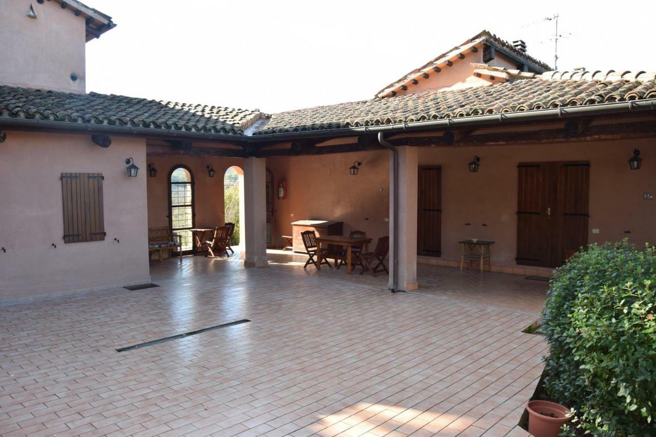 Agriturismo Gioie Di Campagna Fabriano Extérieur photo